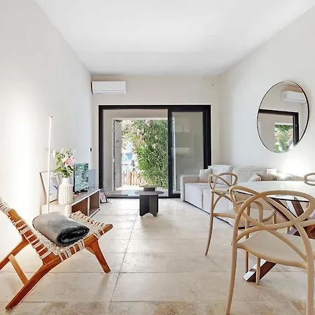 Daire Luxueux Avec Terrase Sur La