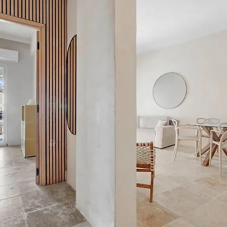 Daire Luxueux Avec Terrase Sur La